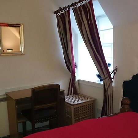 Royal Mile Budget Apartments Edimburgo Quarto foto